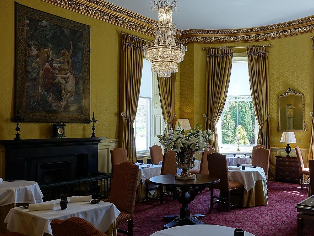 Crossbasket Castle Hotel & Restaurant High Blantyre Eksteriør billede